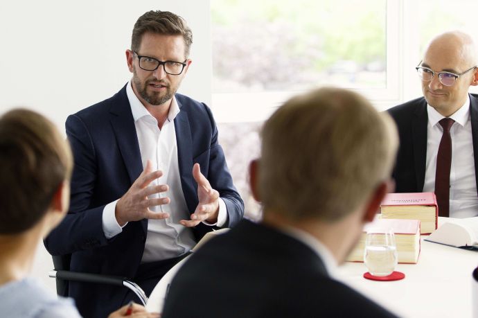 Dr. Ralph Obermeier, Rechtsanwalt, Syndikusanwalt, Fachanwalt für Steuerrecht, Geschäftsführer, München